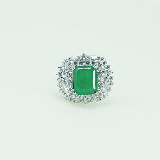 Sparkling Emerald and Diamond Ring