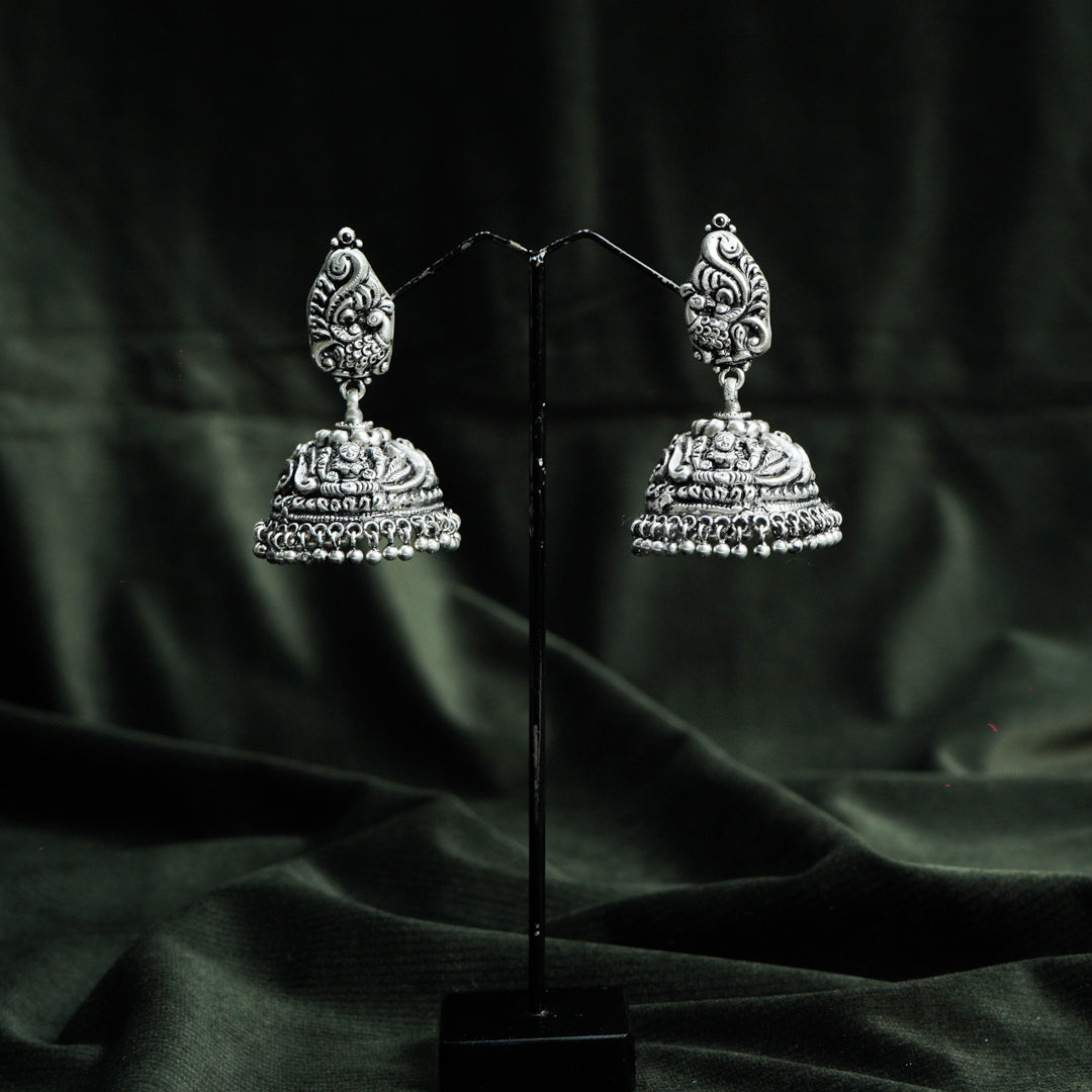 Beautiful Detailed Designed Silver Earring