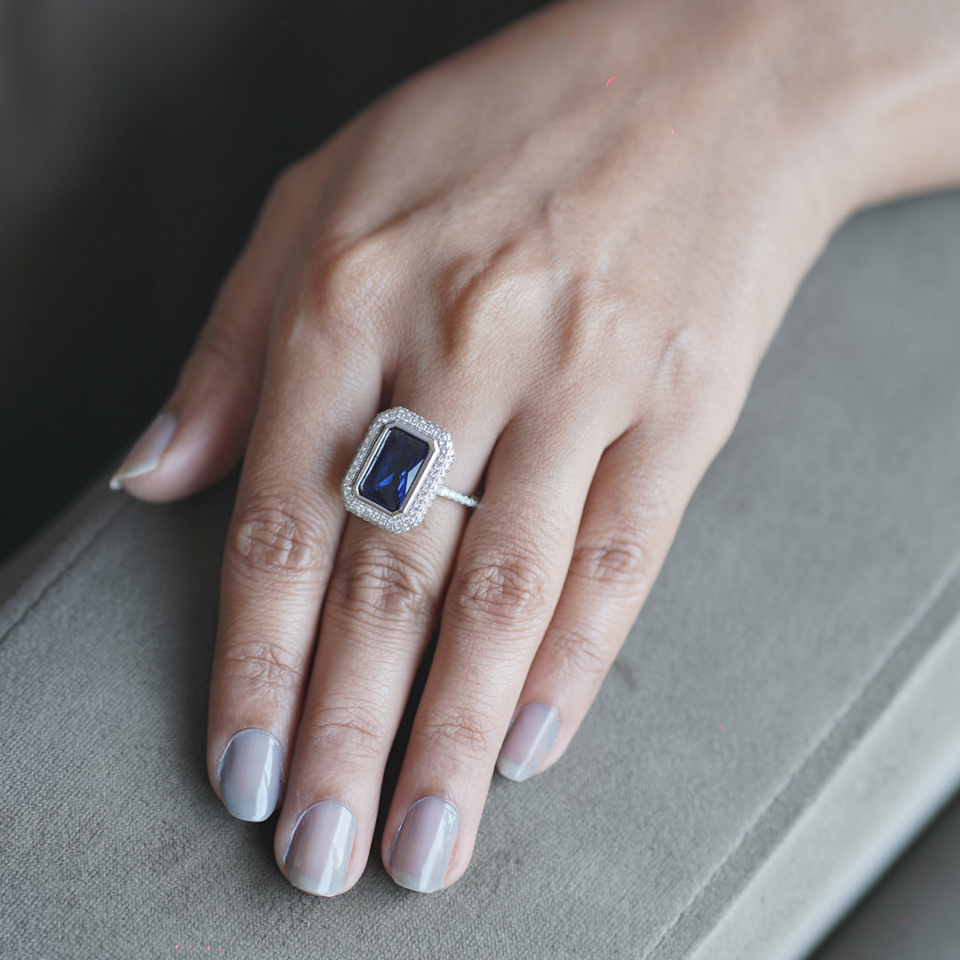 Everyday Blue Stoned Classic Silver Ring