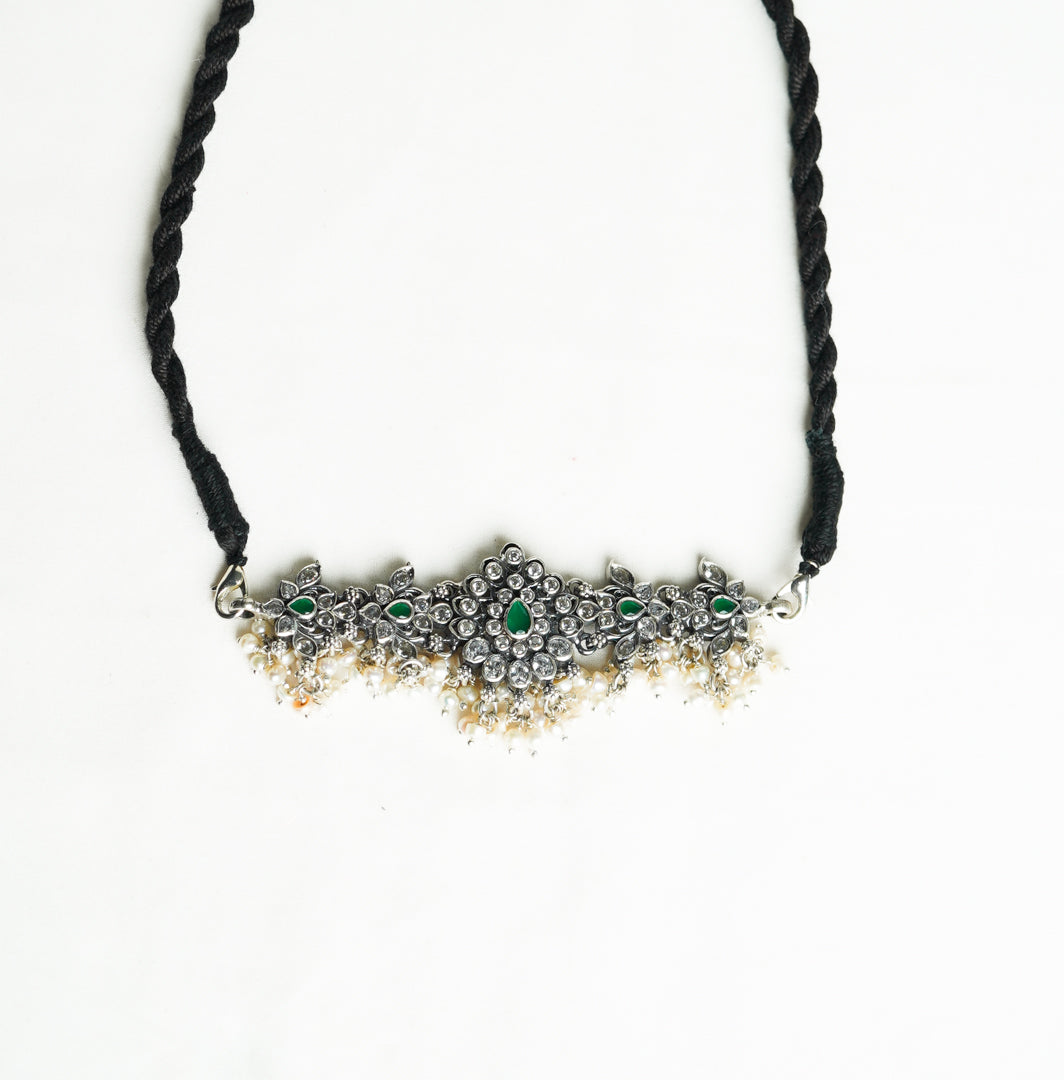 Antique Choker With Green Stone