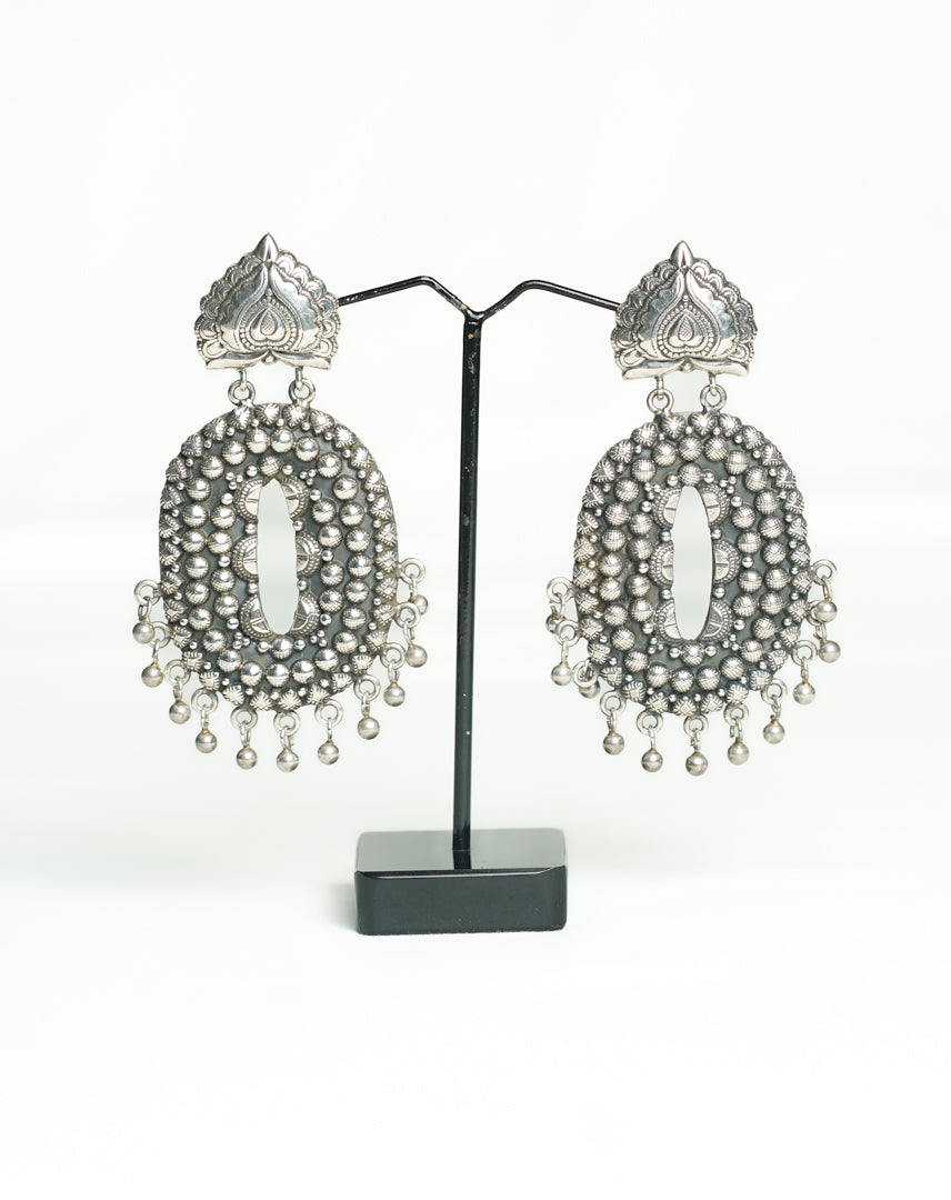 Round Shape Antique Earring with Pearls